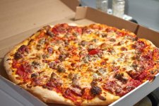 meat-lovers-pizza_0.jpg