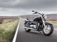 triumph-america-4w.jpg