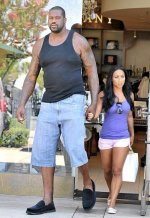 Giant-Basketball-Players-6.jpg