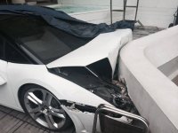 lamborghini-gallardo-spyder-crashed-by-hotel-valet-image-via-bigboytoyz_100472037_l.jpg