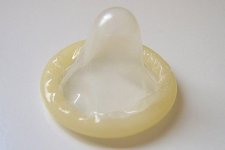 640_condom.JPG