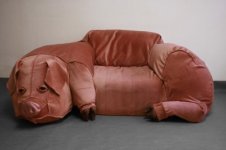 pig-couch-400x266.jpg