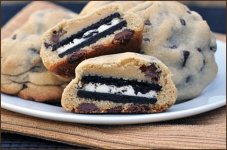Oreo_Stuffed_Chocolate_Chip_Cookies_blog-480x318.jpg