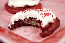 Red-Velvet-Cookies-8.jpg