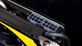 MSI GTX770 Lightning power connectors