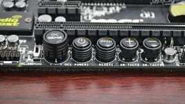 MSI Z87 MPower MAX OC buttons