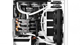 NZXT H630 with hardware