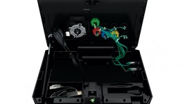 Razer Atrox inside