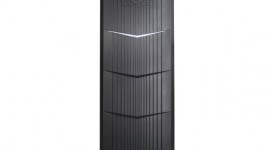 Silverstone Raven RV04 - front panel