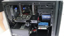 Cooler Master Silencio 352 inside