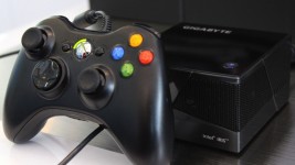 Gigabyte Brix Iris Pro with Xbox controller