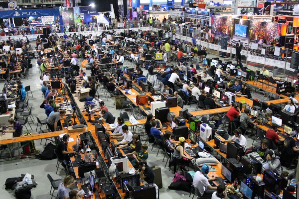 rAge LAN